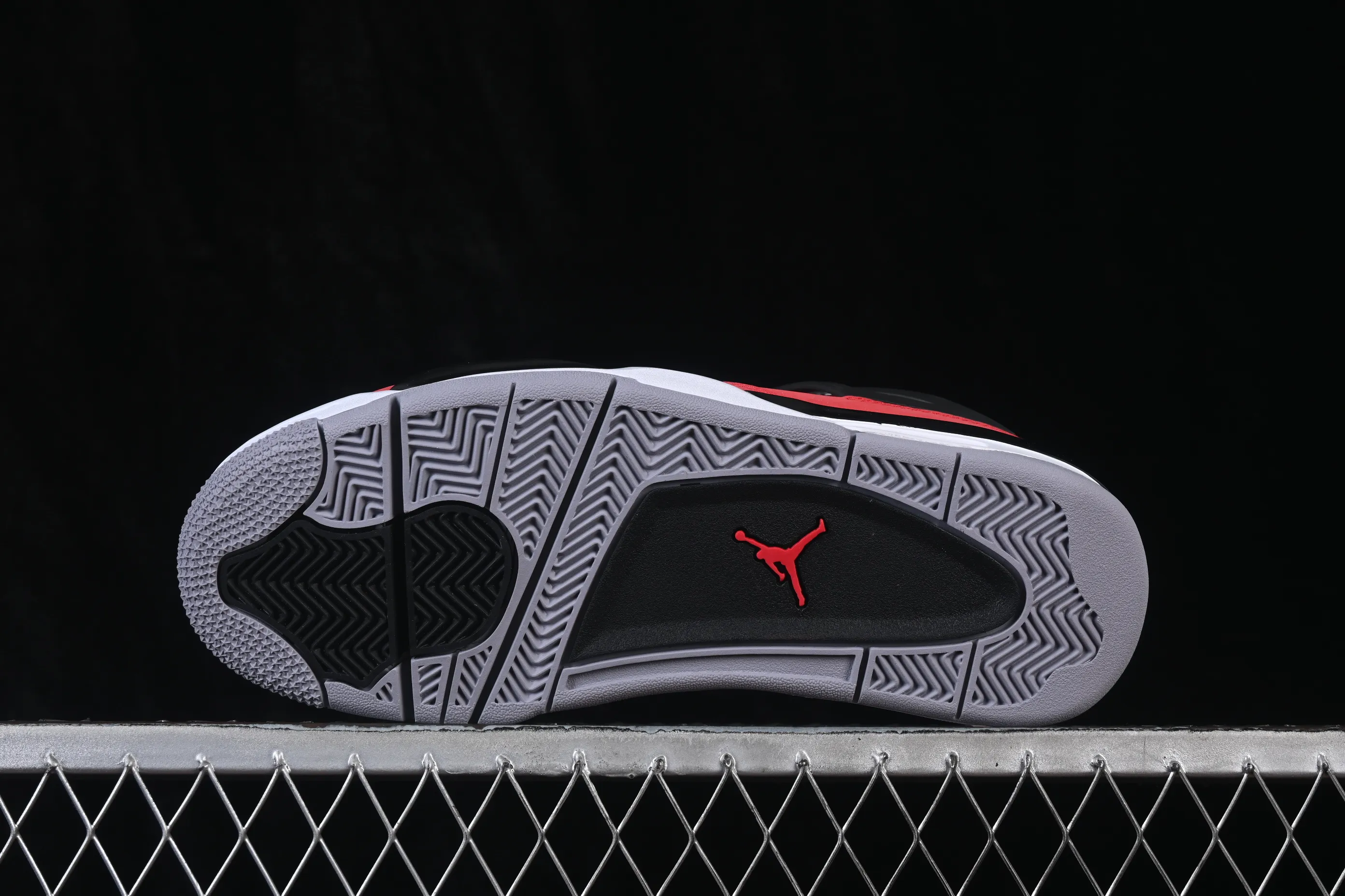 All categories Air Jordan Jordan series basketball shoes Air Jordan 4 OG version Air Jordan 4 "Toro" AJ4 Joe 4 Big Red Bull replica basketball shoes FQ8138-600